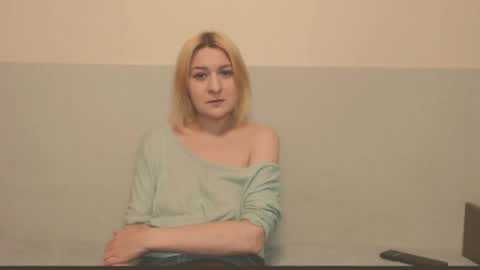 Snapshot of the_basic_instinctt chatting on 30, 4, 2026 Eva online show from 30, 4, 2026