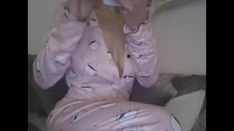 the crazy travellers online show from 17, 2, 2026