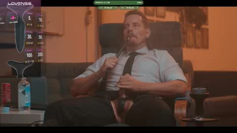 Snapshot of the_dilf chatting on 11, 10, 2025 The DILF - online show from 11, 10, 2025