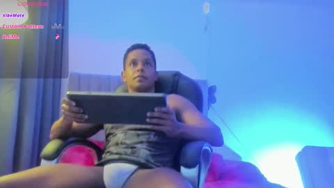 Snapshot of the_franka_men chatting on 12, 11, 2025 carlos online show from 12, 11, 2025