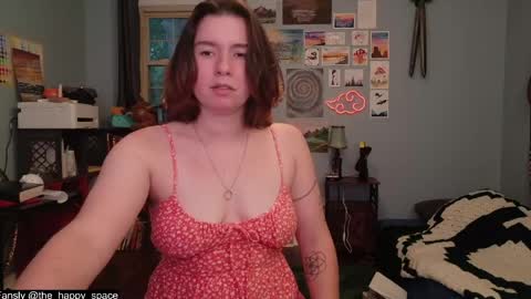 Snapshot of the_happy_space chatting on 21, 5, 2026 MATERNITY LEAVE online show from 21, 5, 2026