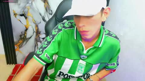 the_latin_boy02 online show from 23, 12, 2025