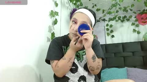 the_lesbian_game online show from 27, 5, 2026