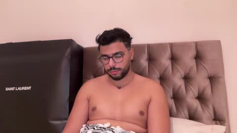 Snapshot of thearabboy98 chatting on 22, 1, 2025 thearabboy98 online show from 22, 1, 2025