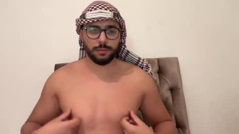 Snapshot of thearabboy98 chatting on 23, 1, 2025 thearabboy98 online show from 23, 1, 2025