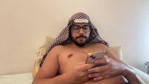 Snapshot of thearabboy98 chatting on 4, 2, 2025 thearabboy98 online show from 4, 2, 2025