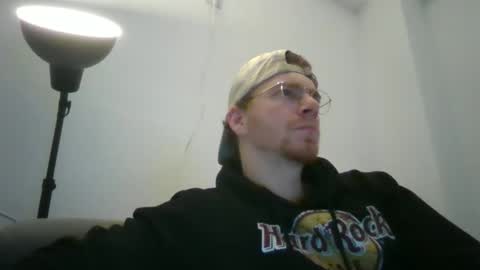 Snapshot of thebatguuy chatting on 1, 2, 2025 thebatguuy online show from 1, 2, 2025