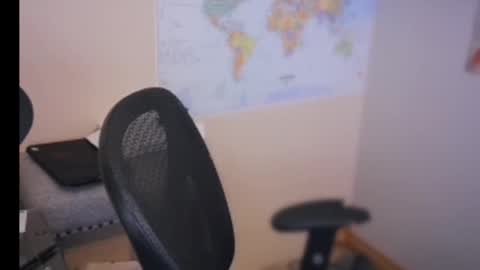 Snapshot of thebearking69 chatting on 25, 11, 2025 The Bear King online show from 25, 11, 2025