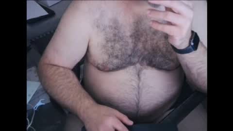 Snapshot of thebearking69 chatting on 1, 12, 2025 The Bear King online show from 1, 12, 2025