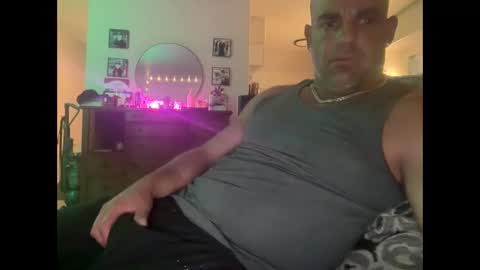 Snapshot of thebuzz777 chatting on 26, 9, 2025 theBuzz777 online show from 26, 9, 2025