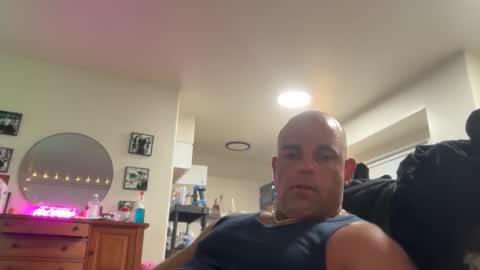 Snapshot of thebuzz777 chatting on 3, 11, 2025 theBuzz777 online show from 3, 11, 2025