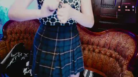 Joan online show from 19, 4, 2026