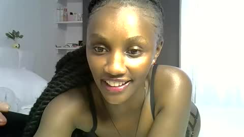 SWEET FREAKY DOLL online show from 28, 10, 2025