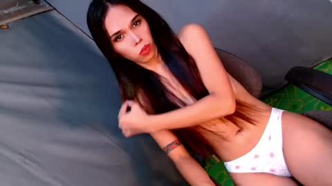 Snapshot of thedevil_inme chatting on 21, 1, 2025 Lana But you can spell it backwards online show from 21, 1, 2025