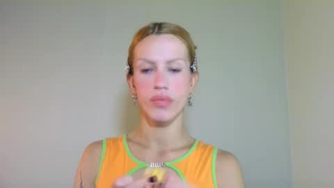 Snapshot of thedollxxxperience chatting on 11, 10, 2025 Yolanda online show from 11, 10, 2025