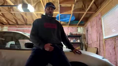 Carter Bates online show from 22, 4, 2026