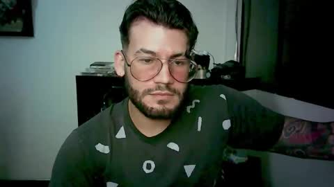 Snapshot of thedragonboyxxx chatting on 11, 3, 2026 thedragonboyxxx online show from 11, 3, 2026