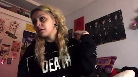 KIng Venus online show from 1, 1, 2025