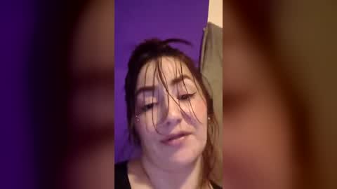 Snapshot of theesweetestshygrl1 chatting on 31, 7, 2026 theesweetestshygrl1 online show from 31, 7, 2026