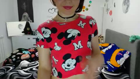 Snapshot of thefarmergirl chatting on 1, 3, 2026 TheFarmergirl online show from 1, 3, 2026