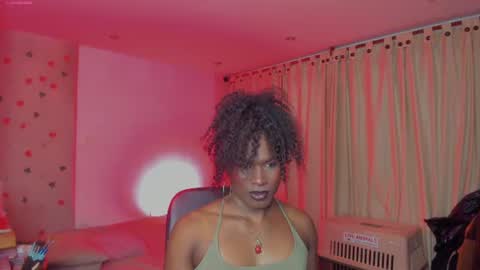 Snapshot of thegoldenbitch chatting on 7, 7, 2026 Goldie online show from 7, 7, 2026