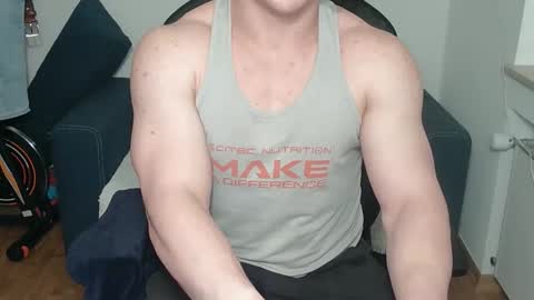 Snapshot of theguyfrombehind chatting on 24, 4, 2026 Alex online show from 24, 4, 2026