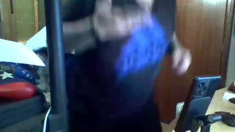 Snapshot of thekier chatting on 5, 1, 2025 thekier online show from 5, 1, 2025