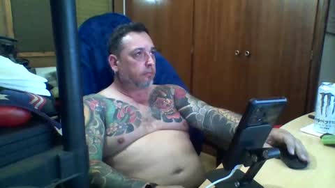 Snapshot of thekier chatting on 1, 3, 2025 thekier online show from 1, 3, 2025