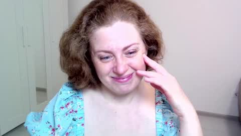 Ella online show from 27, 2, 2025