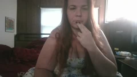 Snapshot of theloglady757013 chatting on 28, 6, 2026 theloglady757013 online show from 28, 6, 2026