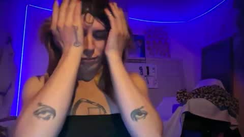 Lucy Lucy online show from 22, 12, 2025