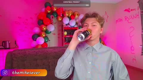 Snapshot of themikesever chatting on 24, 12, 2024 Sever online show from 24, 12, 2024