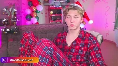 Snapshot of themikesever chatting on 25, 12, 2024 Sever online show from 25, 12, 2024