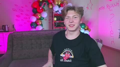 Snapshot of themikesever chatting on 26, 12, 2024 Sever online show from 26, 12, 2024