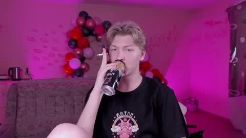 Snapshot of themikesever chatting on 10, 1, 2025 Sever online show from 10, 1, 2025