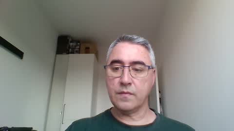 Snapshot of themohican chatting on 18, 4, 2026 Themohican online show from 18, 4, 2026