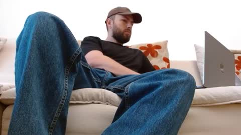 Snapshot of themonarchgoat chatting on 22, 4, 2026 TheMonarchGoat online show from 22, 4, 2026