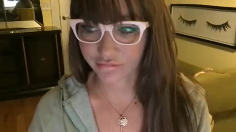 Snapshot of themrsnelson chatting on 30, 10, 2025 Cach Nelson online show from 30, 10, 2025