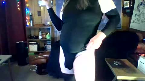 Snapshot of theneonraven chatting on 17, 2, 2026 The Neon Raven online show from 17, 2, 2026