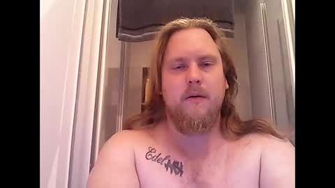 thenewdude1992 online show from 14, 10, 2025