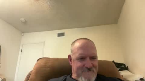 Snapshot of thenewganon chatting on 27, 5, 2026 thenewganon online show from 27, 5, 2026