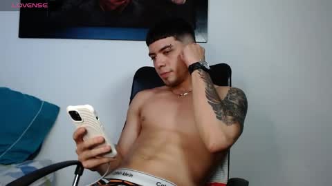 theo_levis online show from 24, 4, 2026