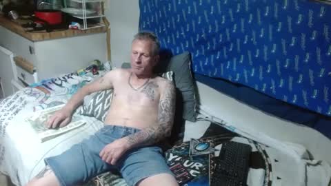 theoneyouwanttwofuck online show from 8, 3, 2025