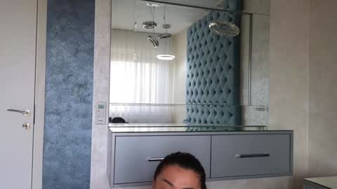 Theowonder online show from 15, 1, 2025