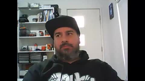 Snapshot of theozbeardguy chatting on 6, 10, 2025 aussiebeard online show from 6, 10, 2025