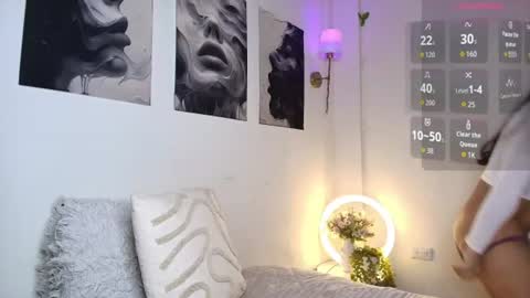 Snapshot of thepeach_ chatting on 27, 6, 2026 thepeach_ online show from 27, 6, 2026