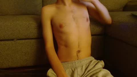 Snapshot of theplace11 chatting on 6, 11, 2025 thefacelessplace online show from 6, 11, 2025