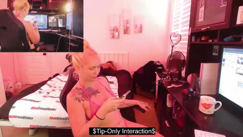 The Plug Love  Friends online show from 26, 11, 2025