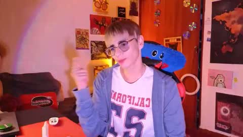 Snapshot of theprince_red chatting on 5, 5, 2026 Matt independent model online show from 5, 5, 2026