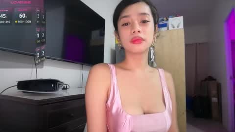 Amber DONT FORGET TO FOLLOW ME AND THUMBS UP online show from 16, 4, 2026